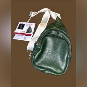 *new* Green Faux Leather Sling Bag